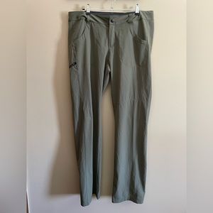 Patagonia Sz 10 Hiking Pants.